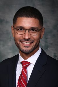 Official portrait of LINCOLN, KEVIN J II