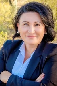Official portrait of MENDOZA, JOANNA